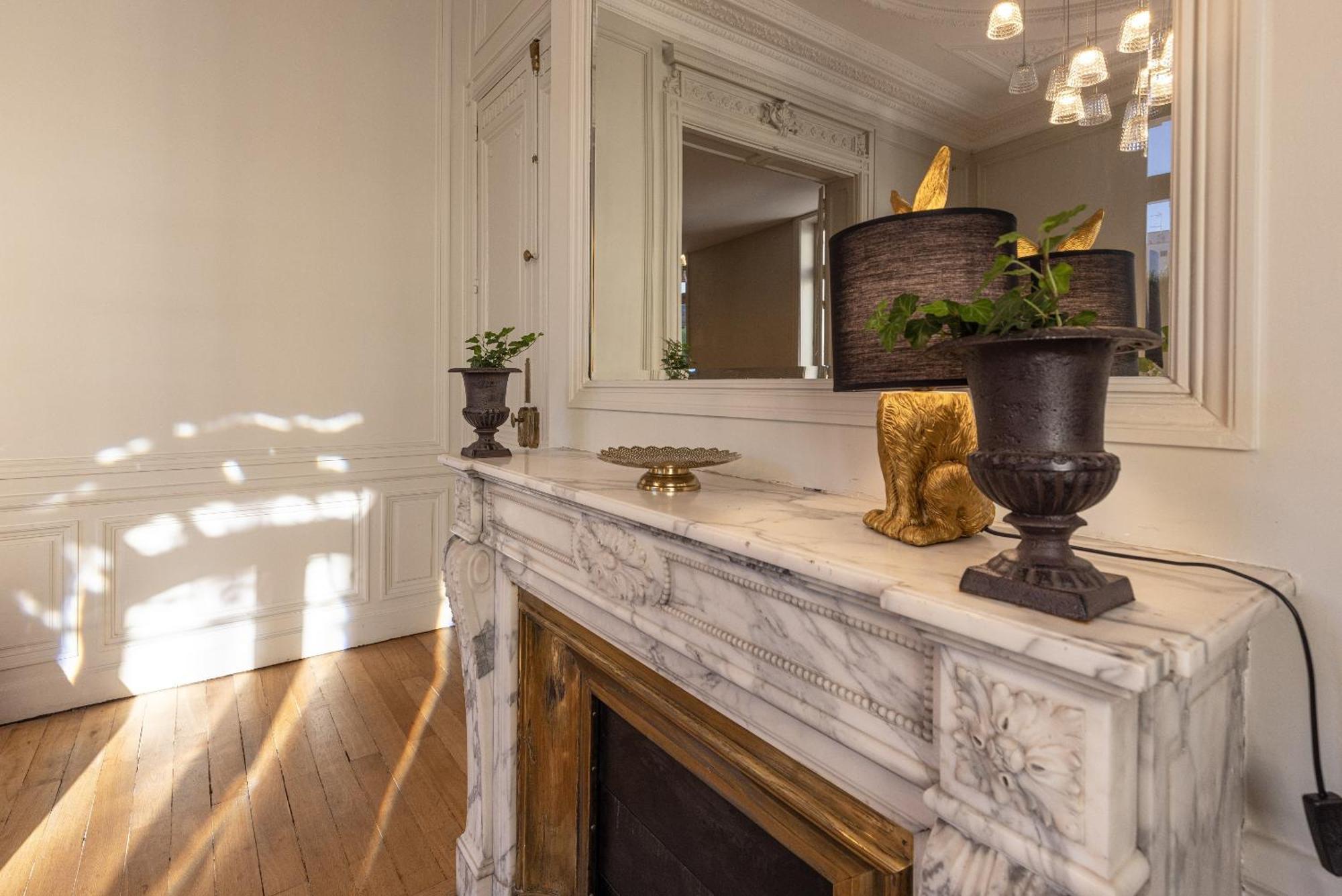 La Maison Blanche - Apparthotels De Charme Chic & Cosy A 350M Du Coeur De Ville De Limoges - Acces Autonome المظهر الخارجي الصورة