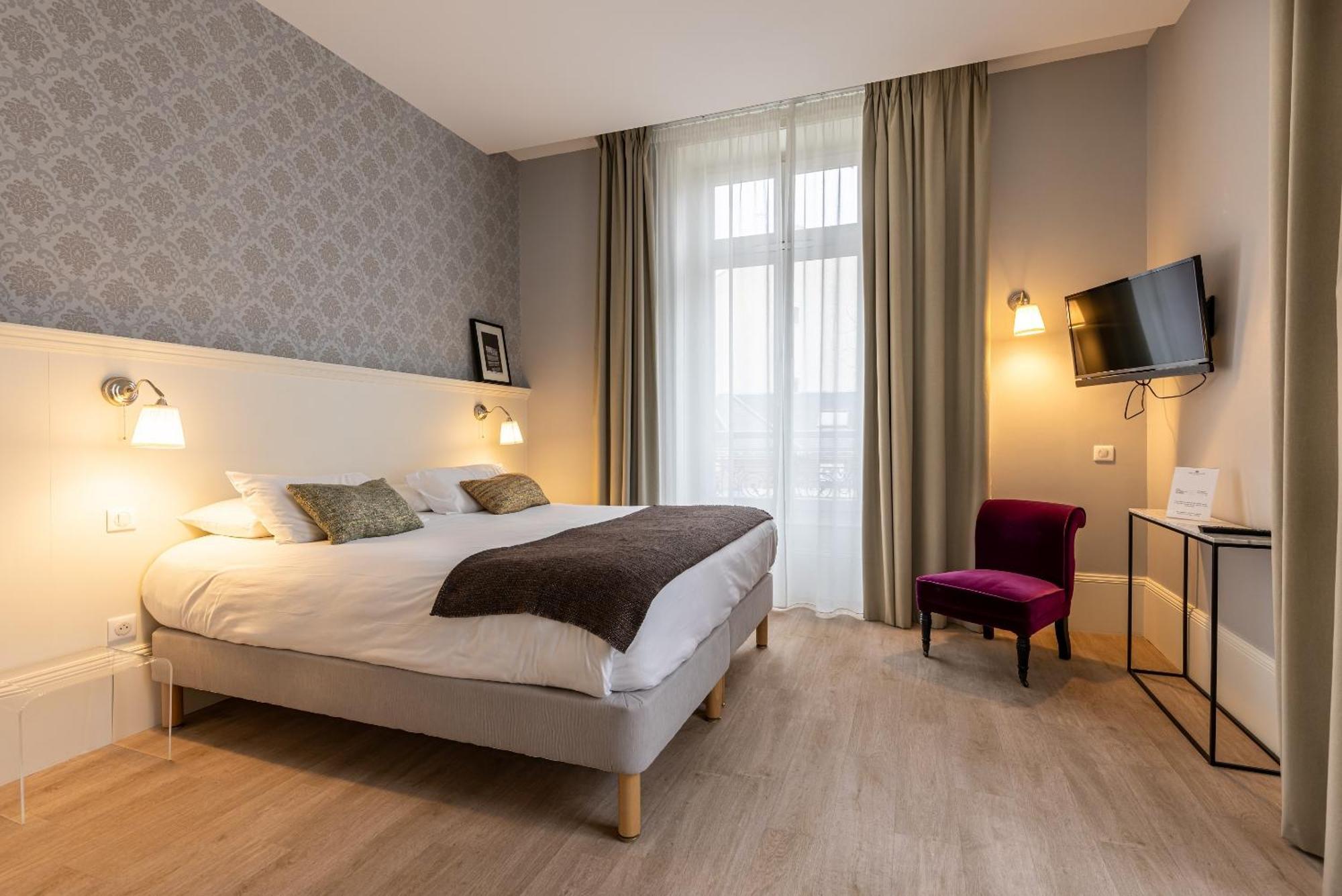 La Maison Blanche - Apparthotels De Charme Chic & Cosy A 350M Du Coeur De Ville De Limoges - Acces Autonome الغرفة الصورة