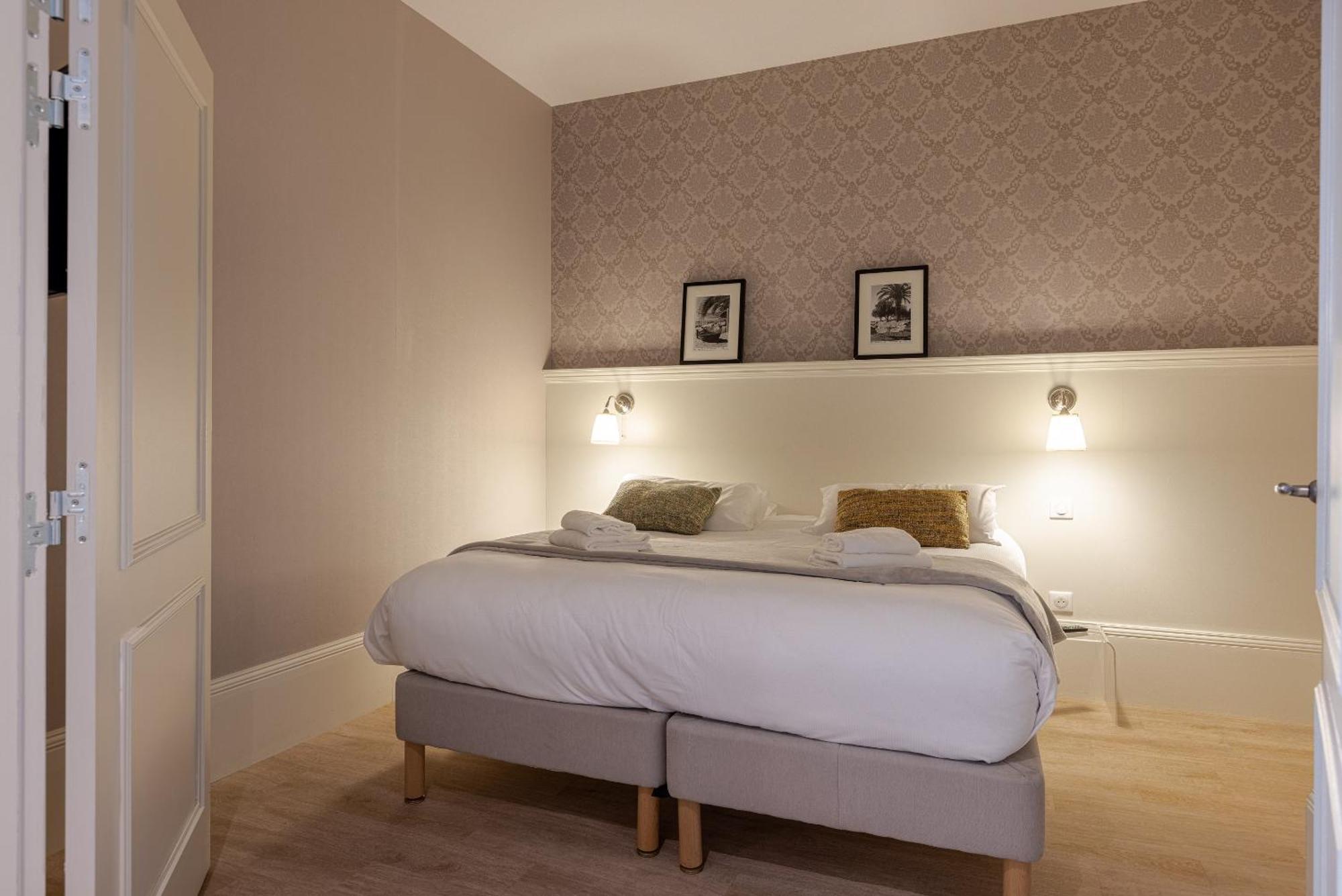 La Maison Blanche - Apparthotels De Charme Chic & Cosy A 350M Du Coeur De Ville De Limoges - Acces Autonome الغرفة الصورة