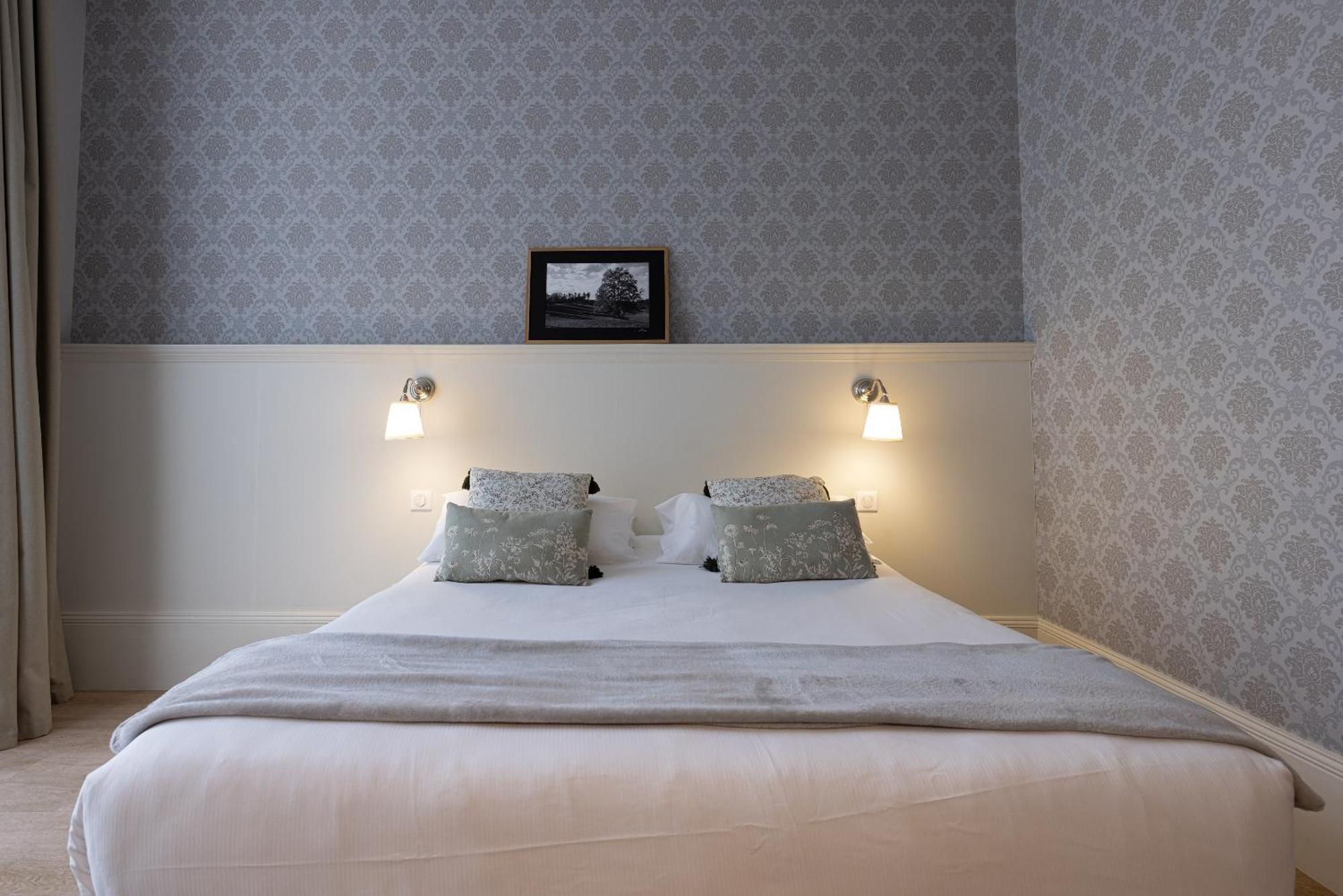 La Maison Blanche - Apparthotels De Charme Chic & Cosy A 350M Du Coeur De Ville De Limoges - Acces Autonome المظهر الخارجي الصورة